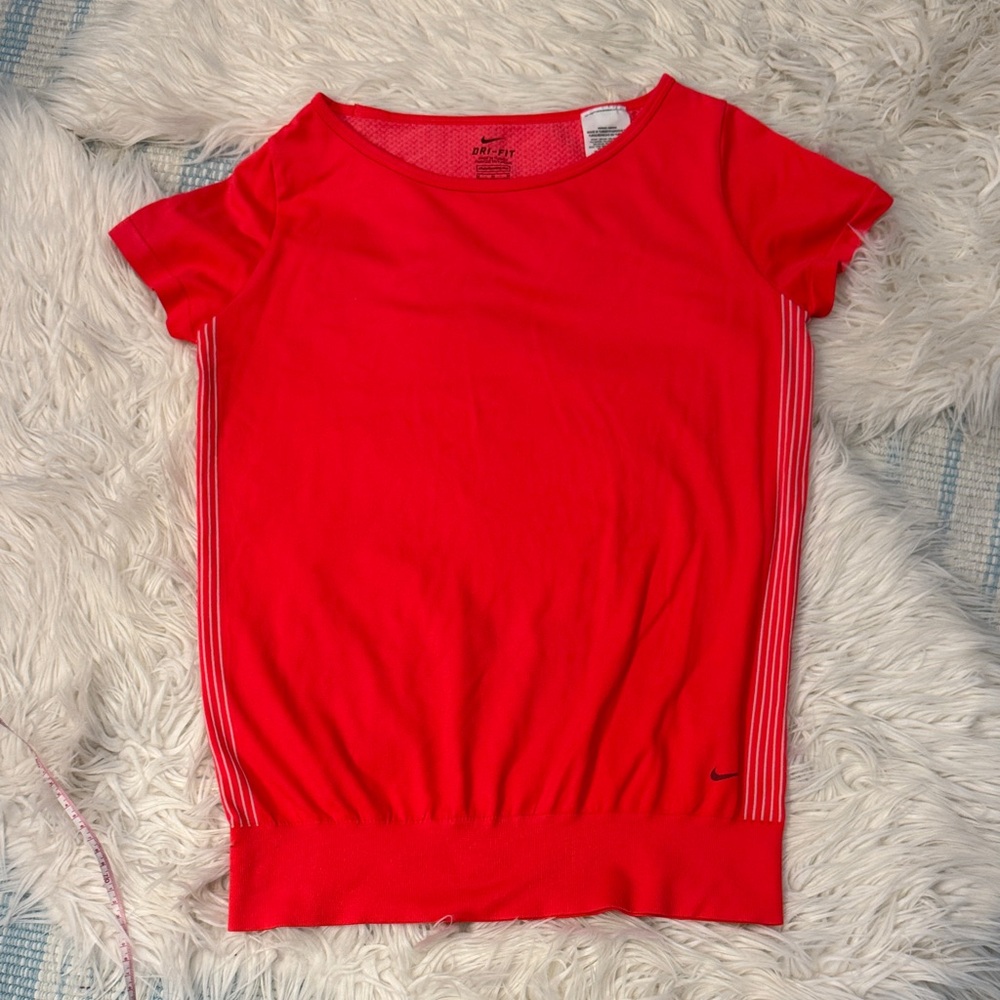Women’s Nike Bright Short Sleeve Tee